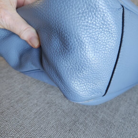 Coach C2853 Rori Silver/Blue Pebble Leather shoulder bag - Picture 4 of 12